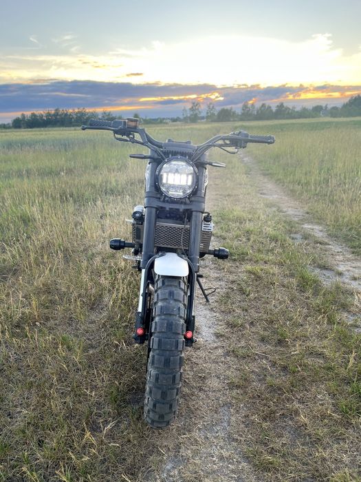 Скрамблер 300 2025 року