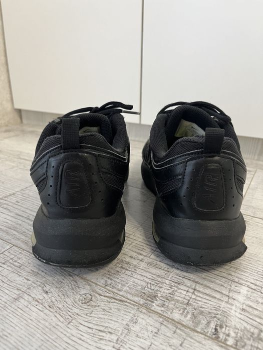 Кросівки чоловічі Nike розмір 43-44