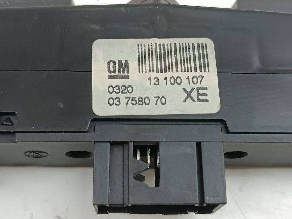 Conjunto de botões do tablier - OPEL ASTRA H GTC (A04) | 05 - 10