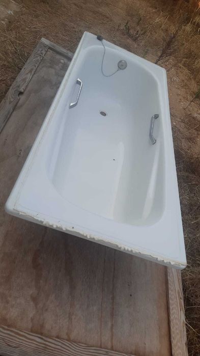 Banheira com pegas