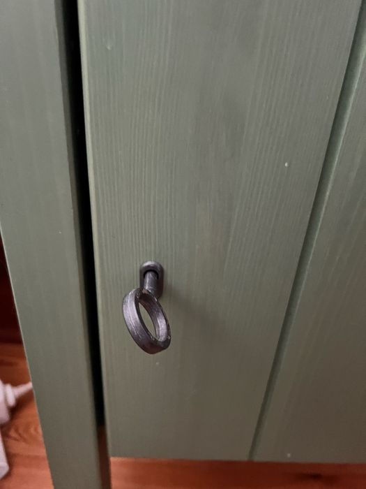 Duas mesas de cabeceira ikea