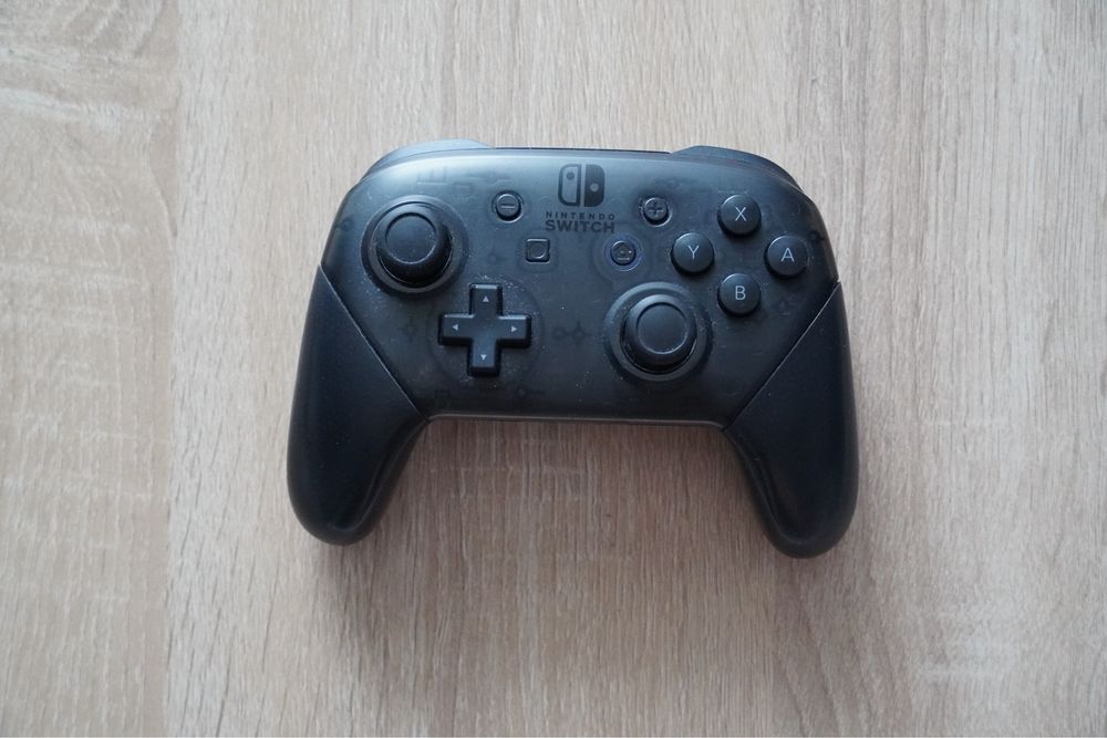Nintento Switch Pro Controller 1st gen