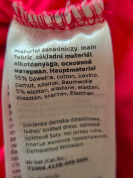 Sukienka Tatuum malinowa M