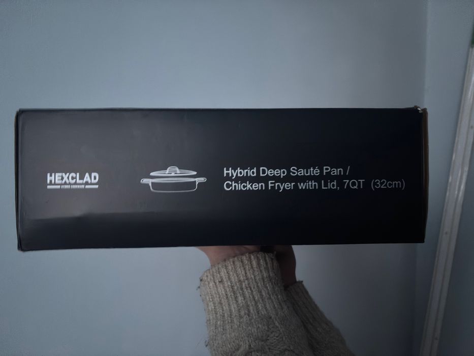 Hybrid Deep Sauté Pan/Chicken Fryer with Lid, 7-Qt/Гібридна сковорода