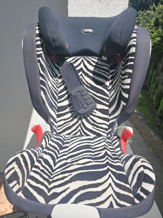 Автомобільне крісло