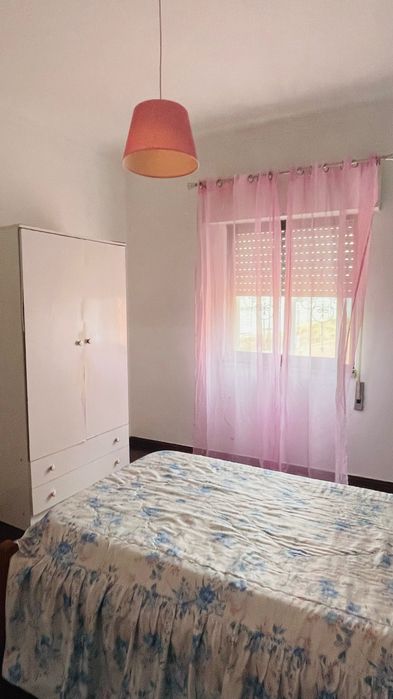 Quarto para arrendar