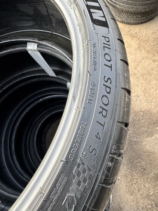 Нові літні шини 245 35 R20 Michelin 2023
