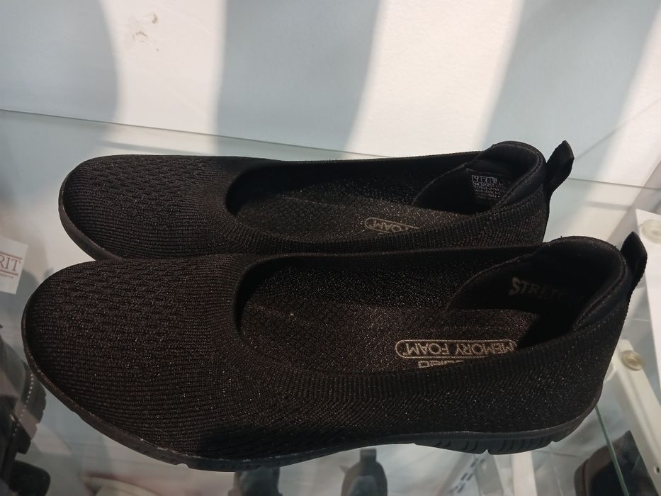 Нові Балетки "SKECHERS"