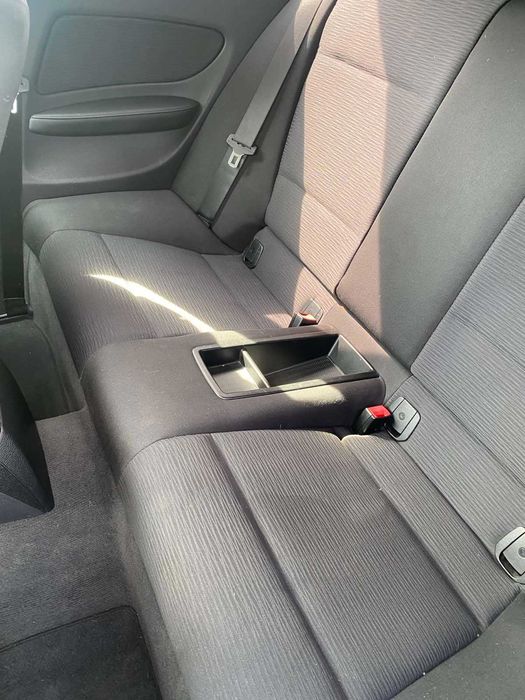 Оренда авто  BMW 116 з бензиновим двигуном 1.6, механіка.