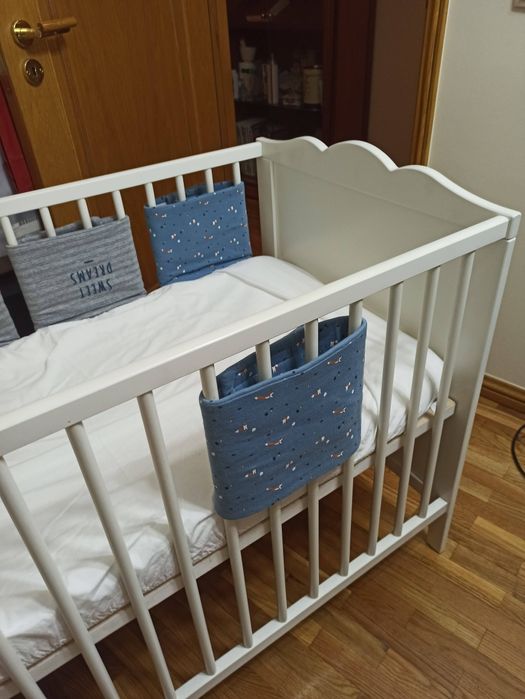 Berço IKEA branco + colchão + proteções