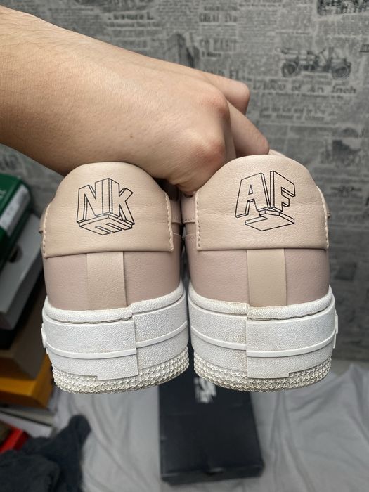 Nike Air Force 1 Low Pixel Particle Beige pudrowy róż sneakersy