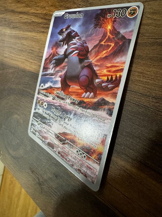 Carta Pokémon rara