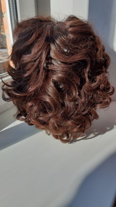 Дуже гарний та якісний  парик