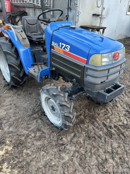 Traktorek iseki4x4