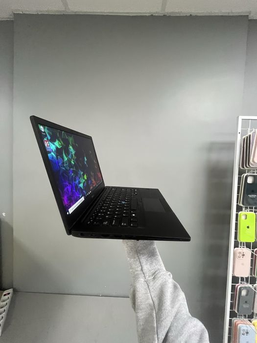 Ультрабук Dell Latitude 7490 i7-8650U 14 1920x1080 IPS  SSD DDR4