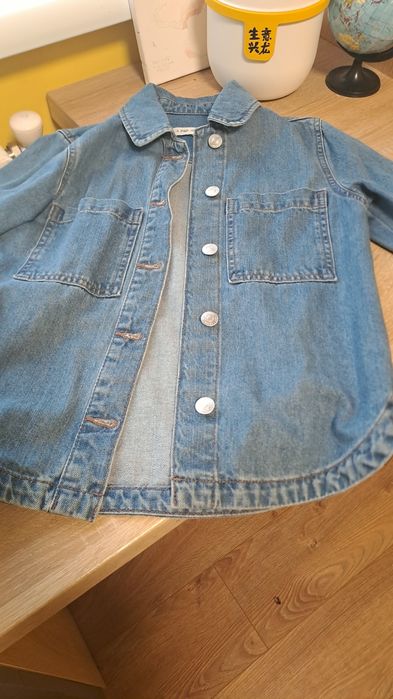 Одяг для дівчаток