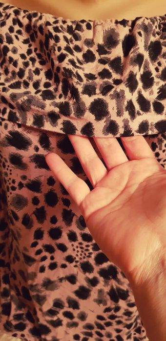 Футболка блузка кофта с открытыми плечами с леопардовым принтом туника