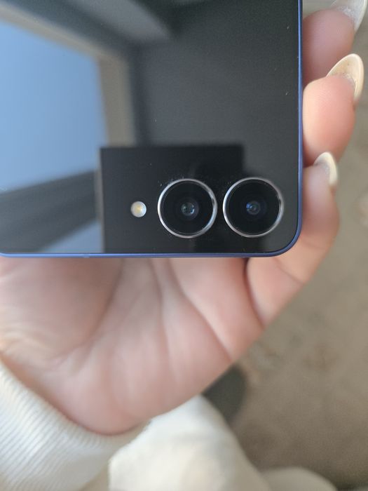 Смартфон Samsung Galaxy Flip7 12/512 GB Blue Shadow

UA
Toggle
RU
jabk