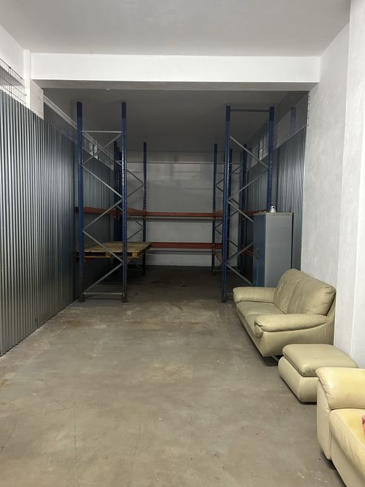 Armazens para arrumos ou garagem para arrendar