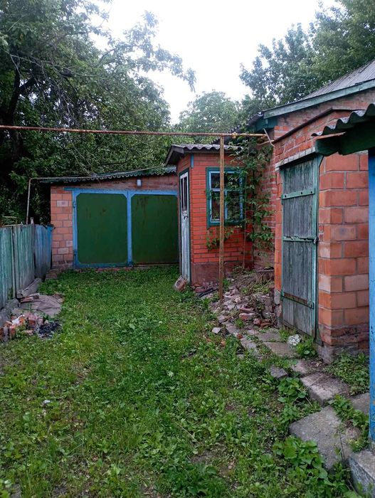 Продам дім  під ремонт