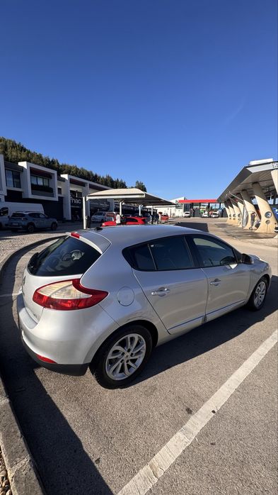 *Renault Mégane 1.5 dCi – 2012 | 175.000 km | Gasóleo | 5 lugares*