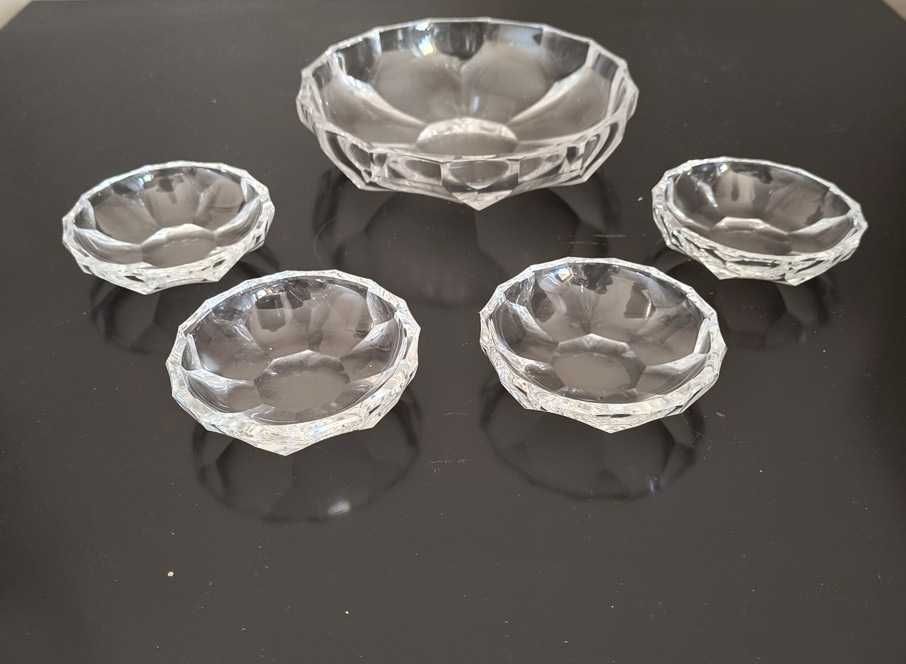 Wintage. Pięć kryształowych dużych salaterek - PRL