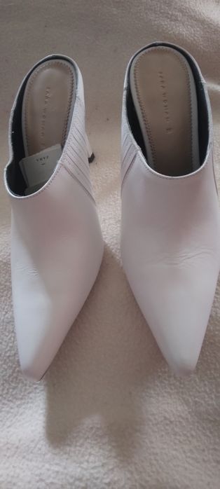 Baixa Preço -Sapatos Pele branco - T - 36 ZARA  Novos
