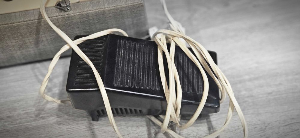 Maszyna do szycia 464