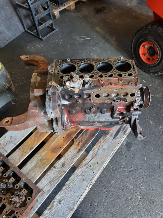Dół silnika Deutz TCD4.1 L4 5.000mtg. Do Linde H60 H70 H80 typ 396 Evo
