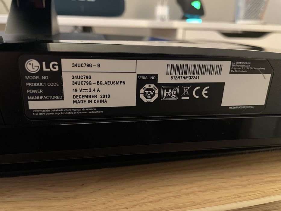 Monitor LG 34UC79G
