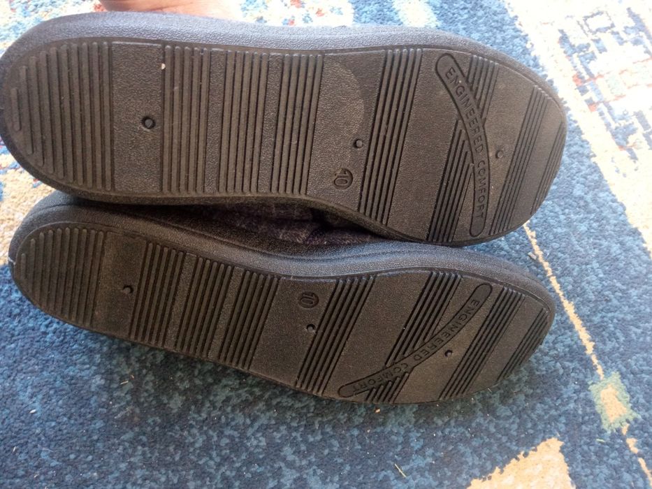 2. Buty męskie kapcie thinsulate  rozmiar 44,5 wkładka 28 cm