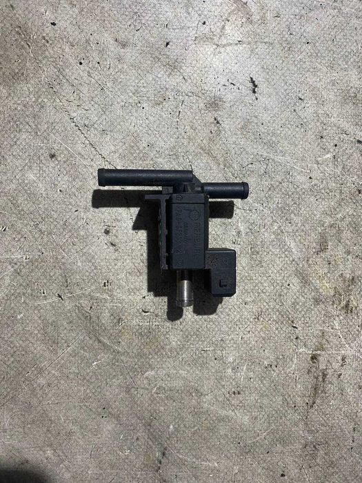 Клапан соленоїд регулювання заслонки EGR Nissan Juke F15 Qashqai J11 Renault Megane 8200603558 / 70134303