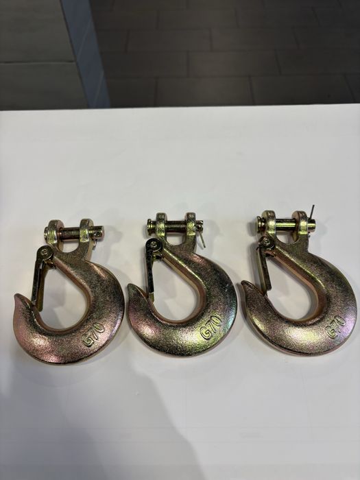 Hak z kutym strzemieniem G70 3 sztuki 3/8 cala