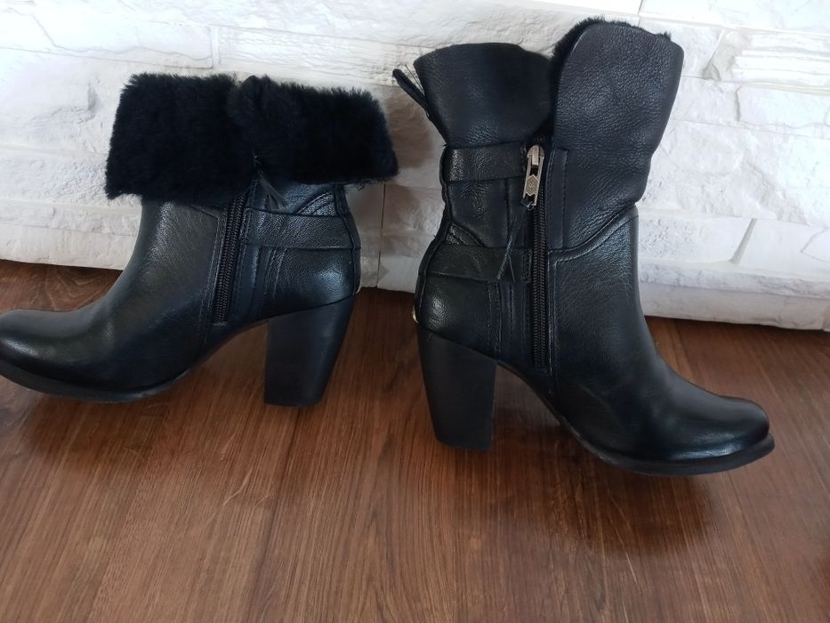 Buty botki kozaki UGG rozm 35 oryginalne