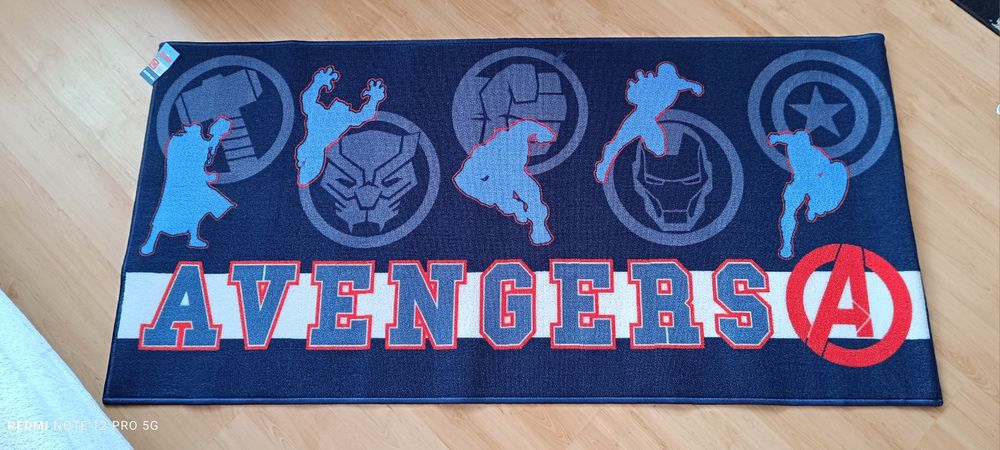 Dywanik Avengers do pokoju dla dziecka