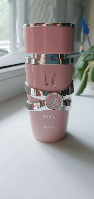 Парфумована вода жіноча Lattafa YARA