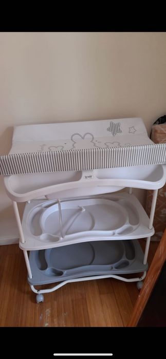 Móveis de quarto de bebé