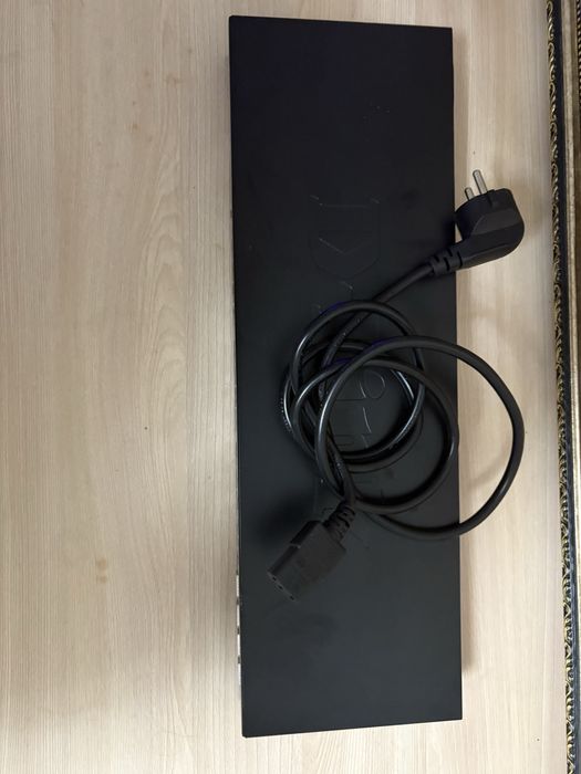 D-Link DES - 1210-28/ME - Metro Ethernet Switch|28 портів|робочий