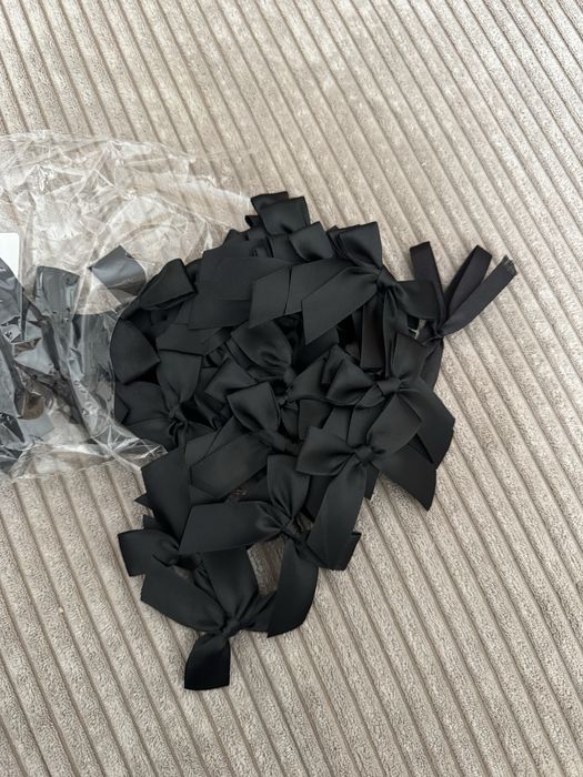 Zestaw dodatków do dekoracji ślubnych i pakowania prezentów