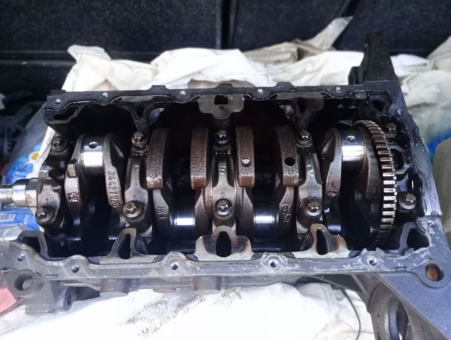 Блок, коленвал, поршня, шатуны на Opel Meriva 1,6