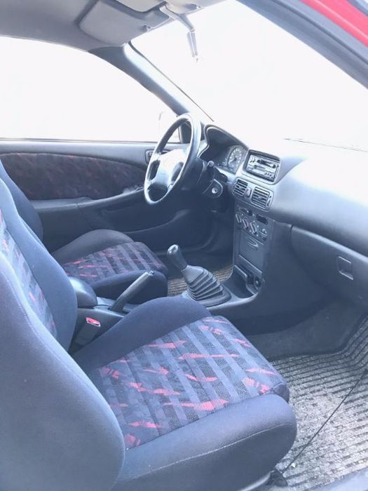 Toyota Corolla E11 1.6 3P 1999 - Para Peças