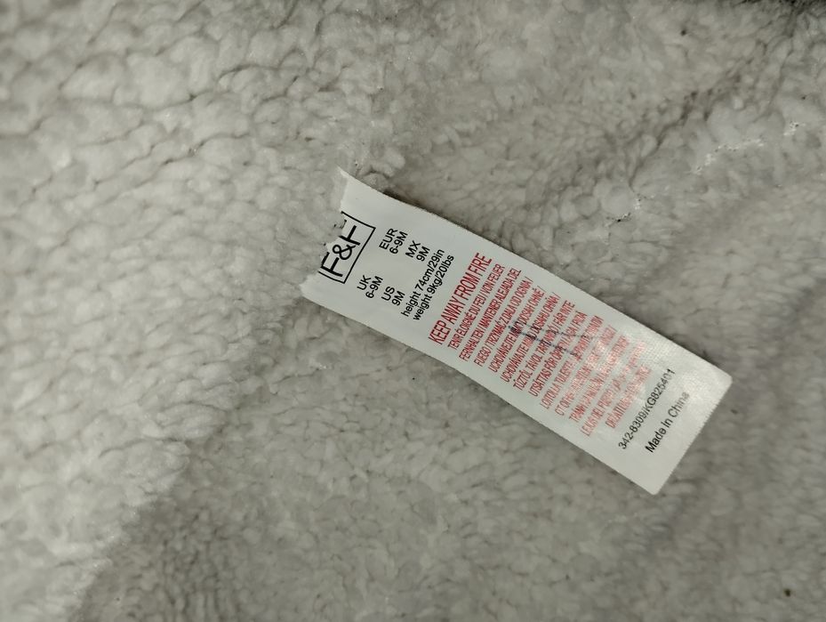 Весняна курточка для дівчинки