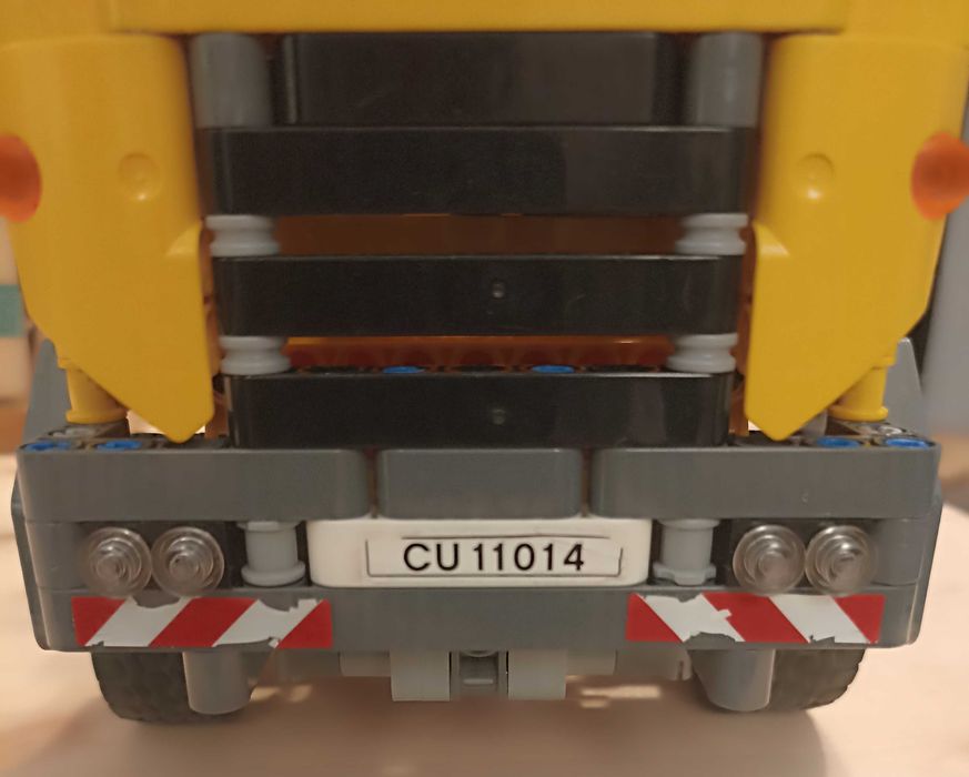 Lego technic 42024 kontener śmieciarka