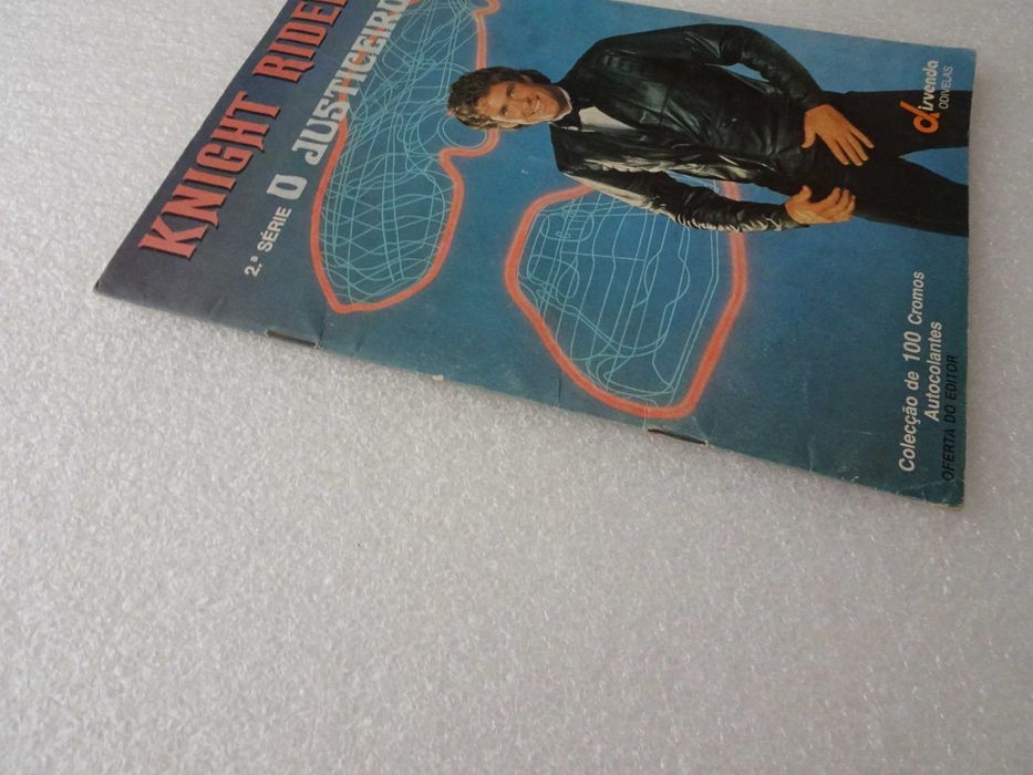 Caderneta de cromos Knight Rider O Justiceiro Disvenda - Tem 20 cromos