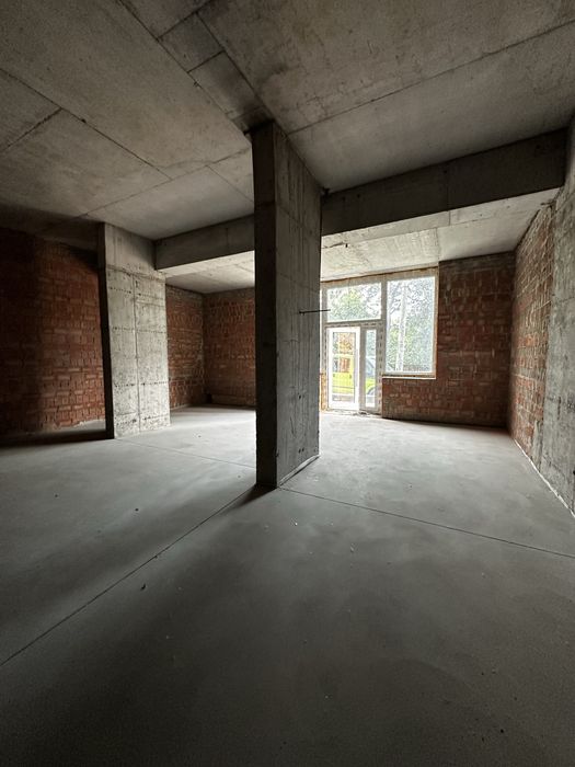 Оренда фасадного комерційного приміщення площею 150 кв.м. Ірпінь