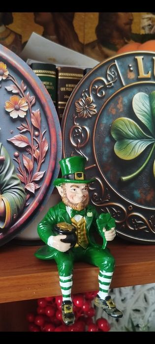 Estatueta Duende Irish celta da Sorte em Resina Irish