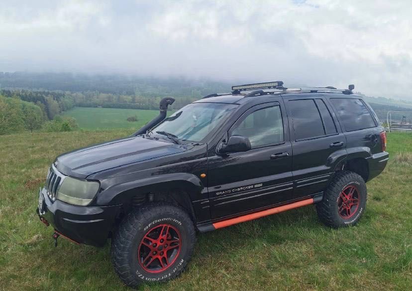 Продам автомобіль Jeep