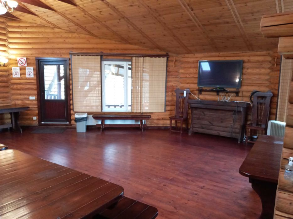 Аренда дома посуточно.Беседки, зал, мангал, бассейн,ландшафт, стадион