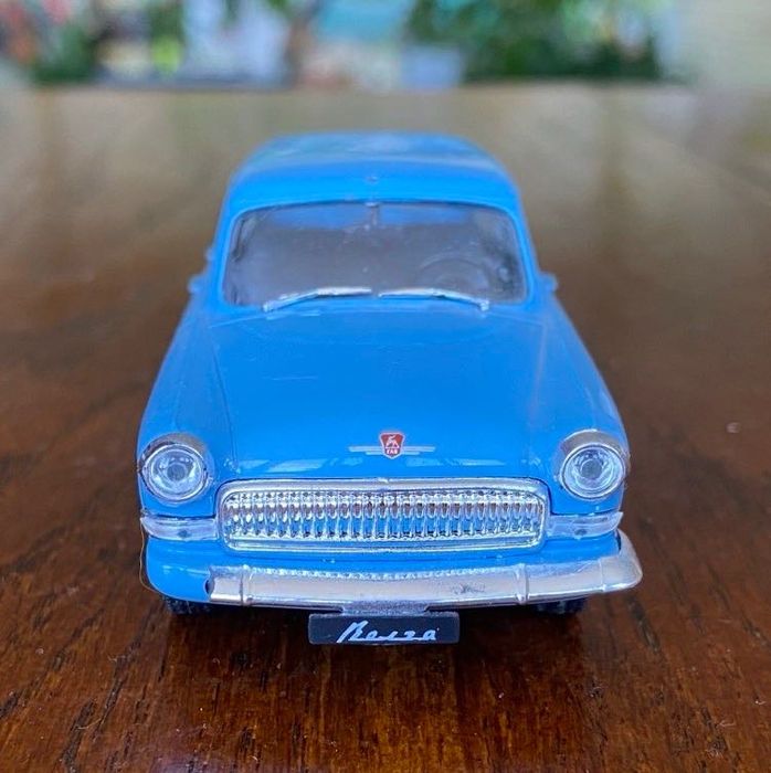 Игрушка модель автомобиля ГАЗ-22 Волга 1:43 DeAGOSTINI