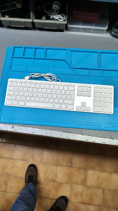 Teclado Apple A1243